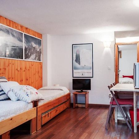 Hintown La Villette Courmayuer Hotel Courmayeur Kültér fotó